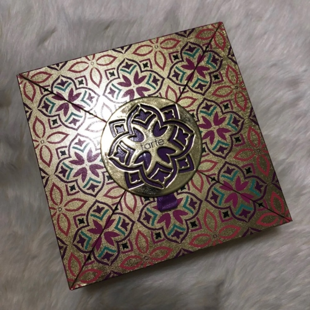 Tarte holiday palette